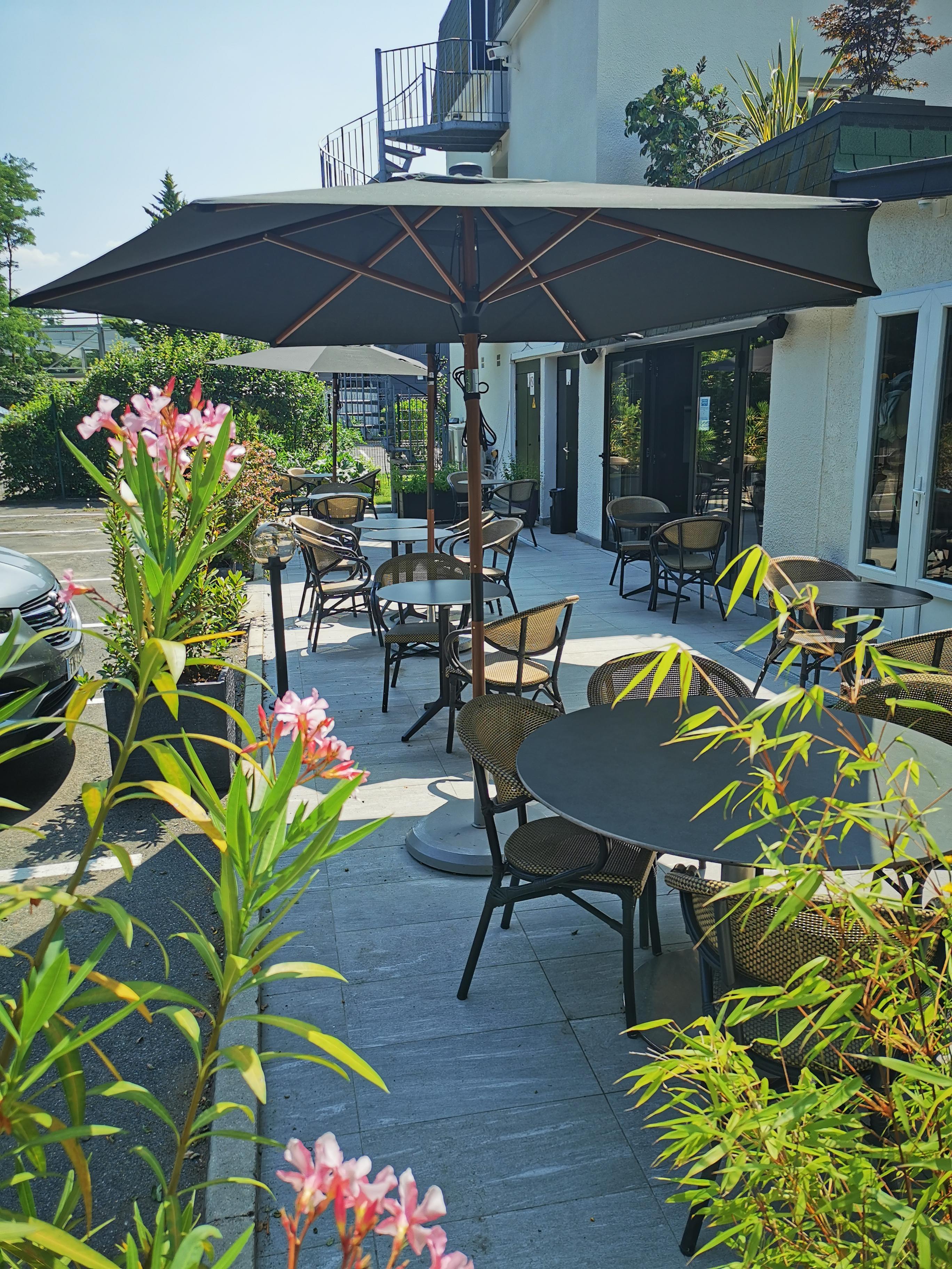Hotel Acadie Eragny Exterior photo