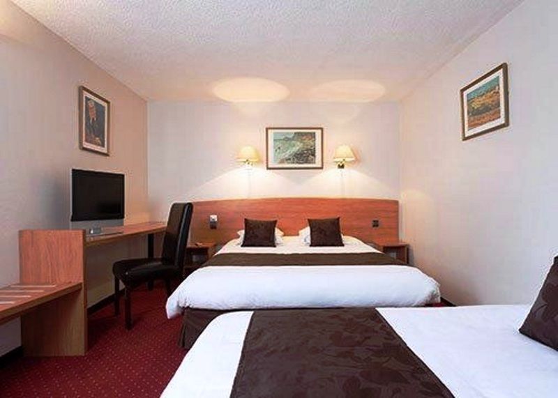 Hotel Acadie Eragny Exterior photo